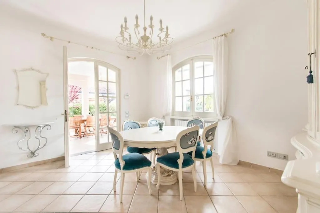 Villa Paolo Forte dei Marmi Italy